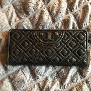 Tory Burch quilted wallet